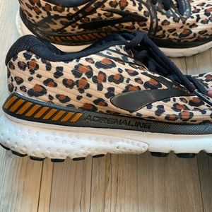 Women’s Brooks Adrenaline running shoes